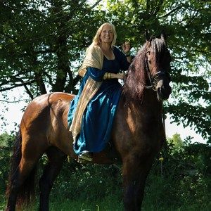 Meet your Posher, Nancy